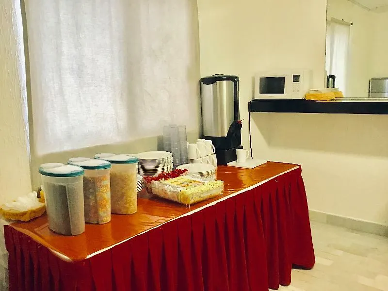Hotel Imperial Laguna Faranda Cancun